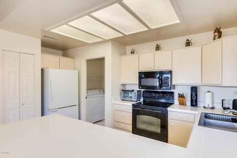 515 E Lavitt Ln, Phoenix, AZ 85086 photo 9