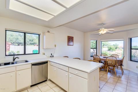 515 E Lavitt Ln, Phoenix, AZ 85086 photo 10