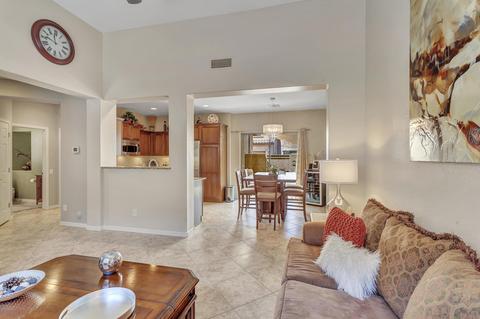 3966 E Melinda Dr, Phoenix, AZ 85050 photo 4