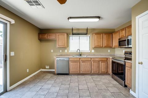 10852 E Wier Ave, Mesa, AZ 85208 photo 2
