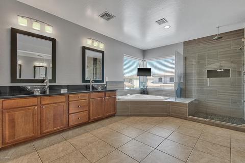 1096 E Oakland Ct, Gilbert, AZ 85295 photo 27