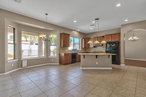 1096 E Oakland Ct, Gilbert, AZ 85295 photo 17