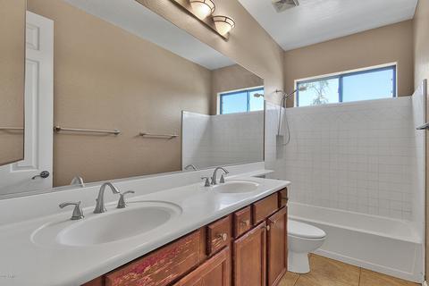1096 E Oakland Ct, Gilbert, AZ 85295 photo 36