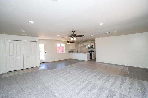 128 N Mountain Rd, Apache Junction, AZ 85120 photo 4