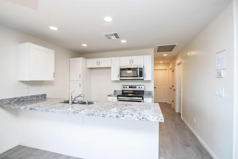 128 N Mountain Rd, Apache Junction, AZ 85120 photo 1