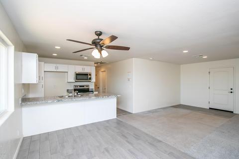 128 N Mountain Rd, Apache Junction, AZ 85120 photo 2