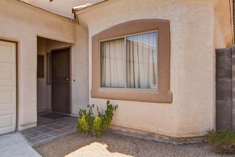 2633 E Sunland Ave, Phoenix, AZ 85040 photo 2