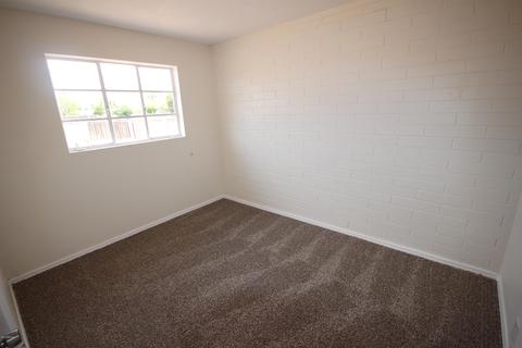 1918 E Mobile Ln, Phoenix, AZ 85040 photo 21