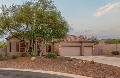 7512 E Torrey Point Cir, Mesa, AZ 85207 photo 2