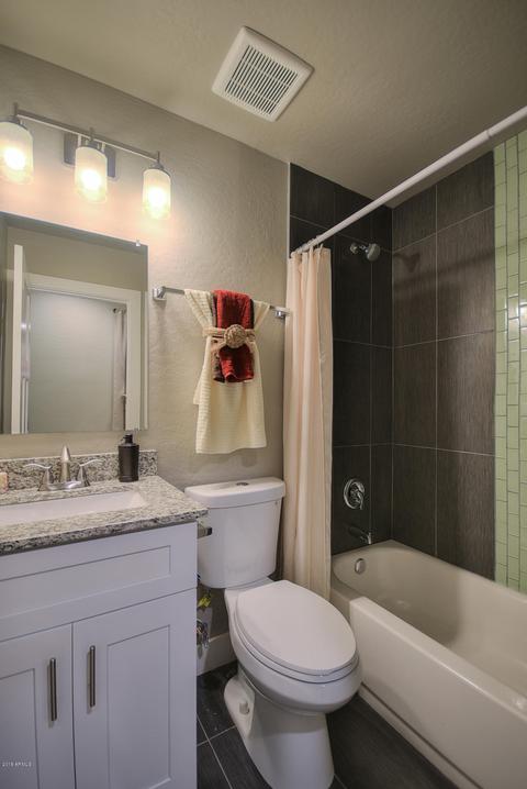2105 E Parkway Dr, Phoenix, AZ 85040 photo 9