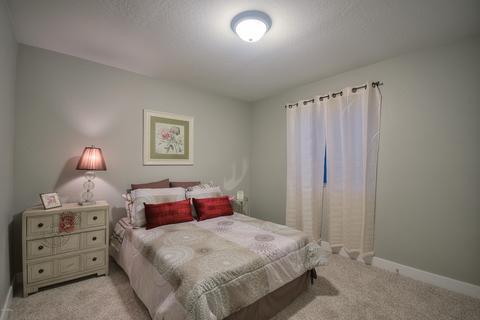 2105 E Parkway Dr, Phoenix, AZ 85040 photo 11