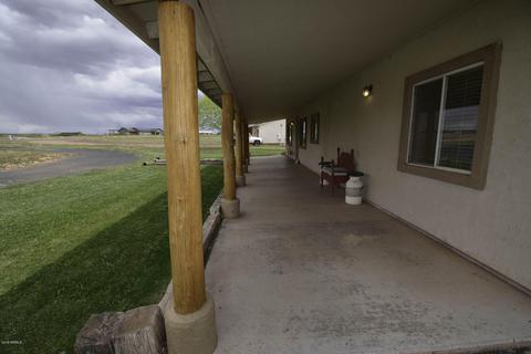 2855 E Walnut Dr, Taylor, AZ 85939 photo 2