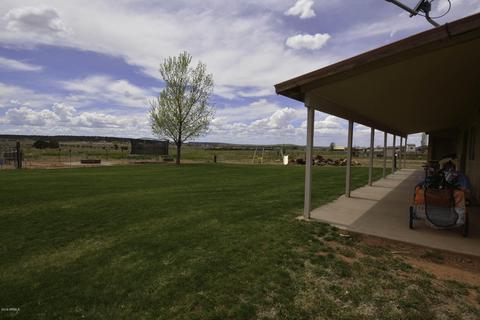 2855 E Walnut Dr, Taylor, AZ 85939 photo 8