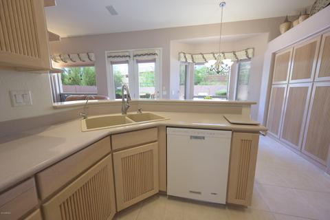 8032 E Sandia Cir, Mesa, AZ 85207 photo 12