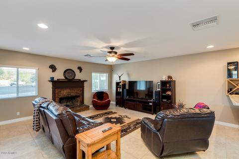 736 E Campus Dr, Tempe, AZ 85282 photo 8