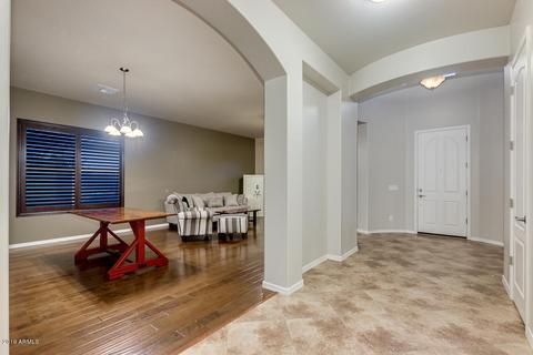 10019 S 6th Pl, Phoenix, AZ 85042 photo 9