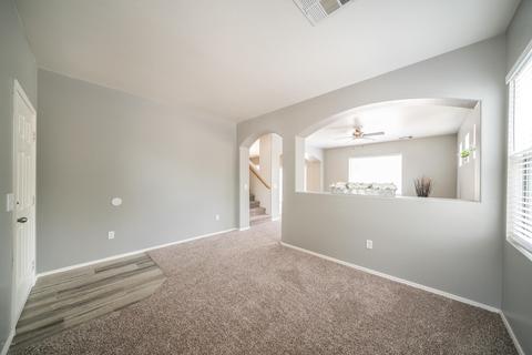 1367 S Pheasant Dr, Gilbert, AZ 85296 photo 4