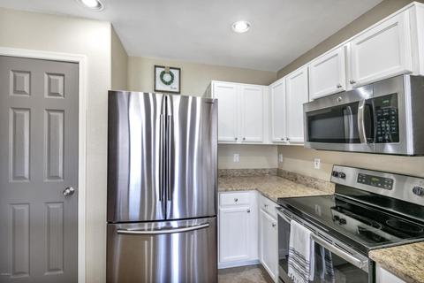8528 E Desert Ln, Mesa, AZ 85209 photo 7
