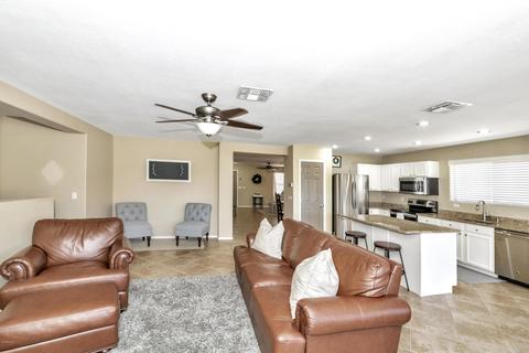 8528 E Desert Ln, Mesa, AZ 85209 photo 10