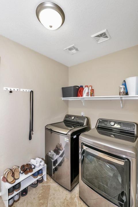8528 E Desert Ln, Mesa, AZ 85209 photo 24