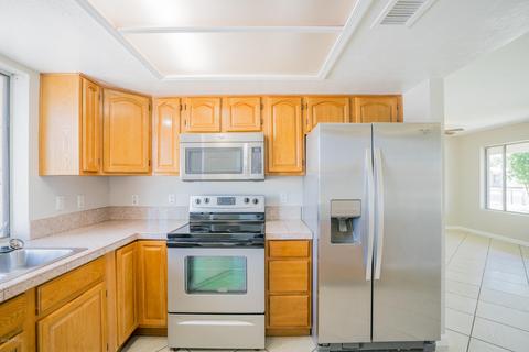 8945 W Montecito Ave, Phoenix, AZ 85037 photo 2