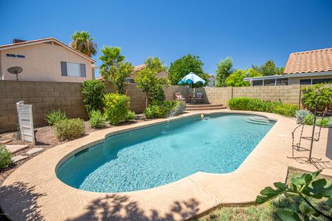 1215 E Muriel Dr, Phoenix, AZ 85022 photo 2