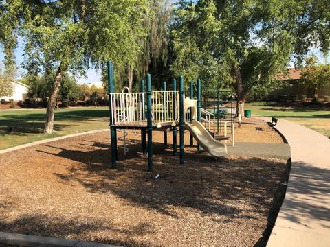 2081 E Ranch Ct, Gilbert, AZ 85296 photo 9