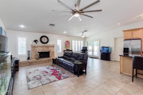 525 E Helena Dr, Phoenix, AZ 85022 photo 3