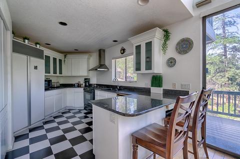 1663 N Continental Dr, Flagstaff, AZ 86004 photo 4