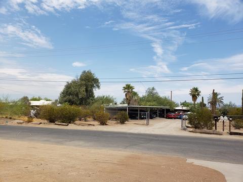 2308 E Desert Ln, Phoenix, AZ 85042 photo 1