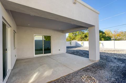 2208 N 28th St, Phoenix, AZ 85008 photo 15