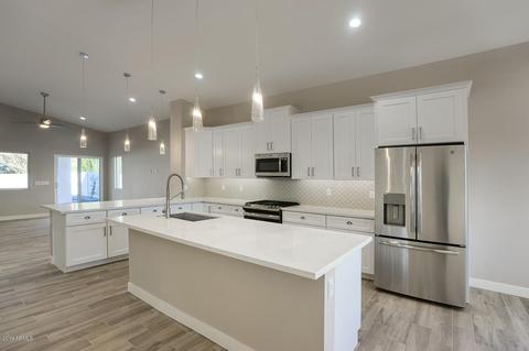 2208 N 28th St, Phoenix, AZ 85008 photo 2