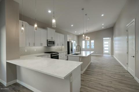2208 N 28th St, Phoenix, AZ 85008 photo 4