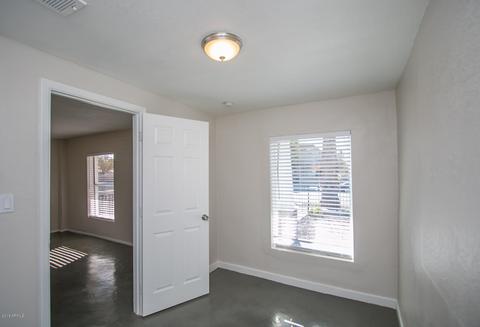 1026 E Pierce St, Phoenix, AZ 85006 photo 9
