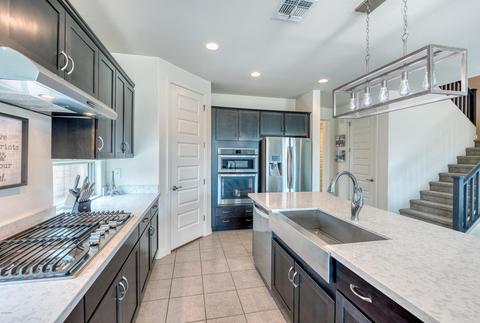 7407 S 12th Dr, Phoenix, AZ 85041 photo 4