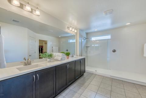 7407 S 12th Dr, Phoenix, AZ 85041 photo 10