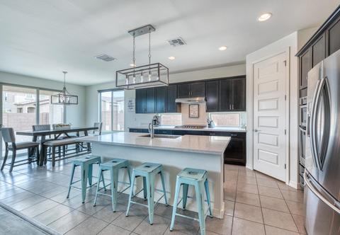 7407 S 12th Dr, Phoenix, AZ 85041 photo 3