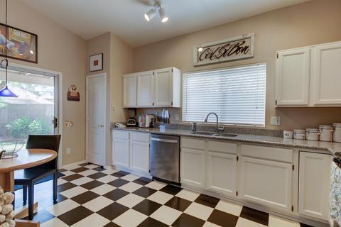 4121 E Silverwood Dr, Phoenix, AZ 85048 photo 8