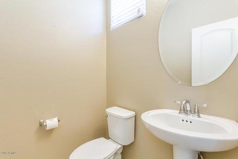 2012 N 77th Ln, Phoenix, AZ 85035 photo 14