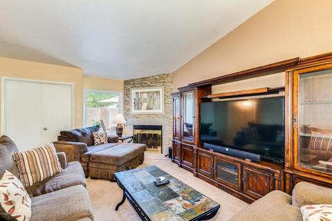 718 E Sack Dr, Phoenix, AZ 85024 photo 8