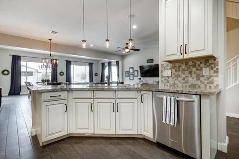 988 E Lowell Ave, Gilbert, AZ 85295 photo 4