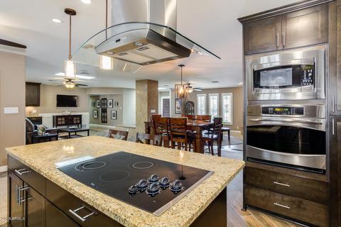111 E Moon Valley Dr, Phoenix, AZ 85022 photo 18