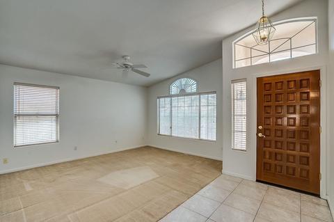 3420 E Kristal Way, Phoenix, AZ 85050 photo 2