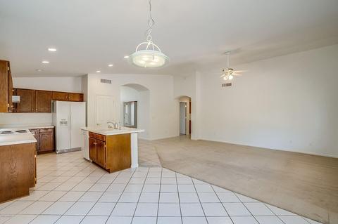 3420 E Kristal Way, Phoenix, AZ 85050 photo 5