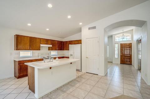 3420 E Kristal Way, Phoenix, AZ 85050 photo 4