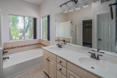 2921 E Blackhawk Dr, Phoenix, AZ 85050 photo 13