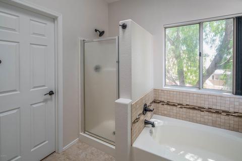 2921 E Blackhawk Dr, Phoenix, AZ 85050 photo 14