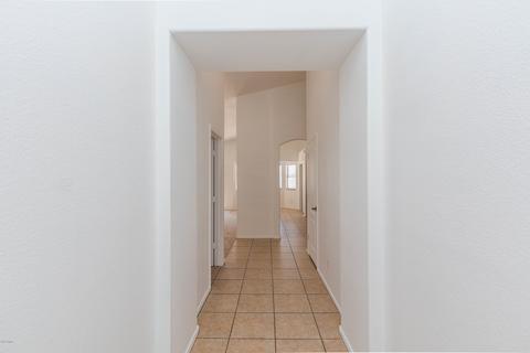 2209 W Carson Rd, Phoenix, AZ 85041 photo 4