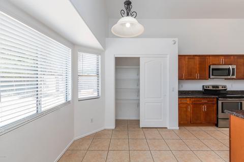 2209 W Carson Rd, Phoenix, AZ 85041 photo 9