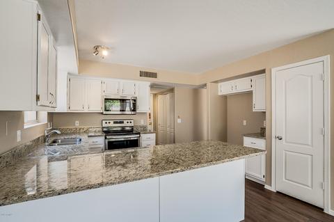152 S Abalone Dr, Gilbert, AZ 85233 photo 5